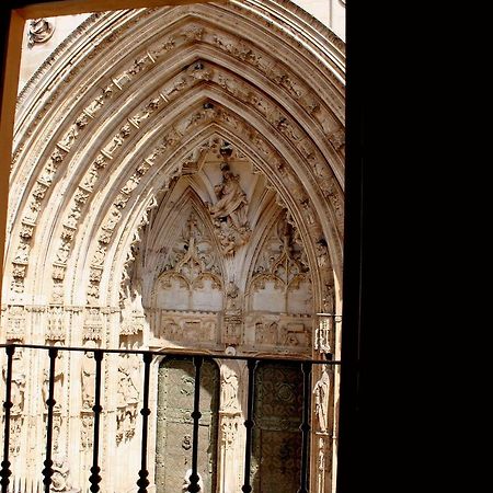 Appartamento Puerta De La Catedral Toledo Esterno foto